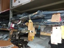2#7660 Abbigliamento
