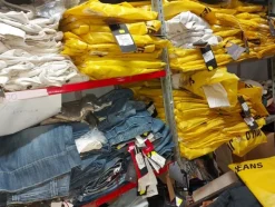 2#7660 Abbigliamento
