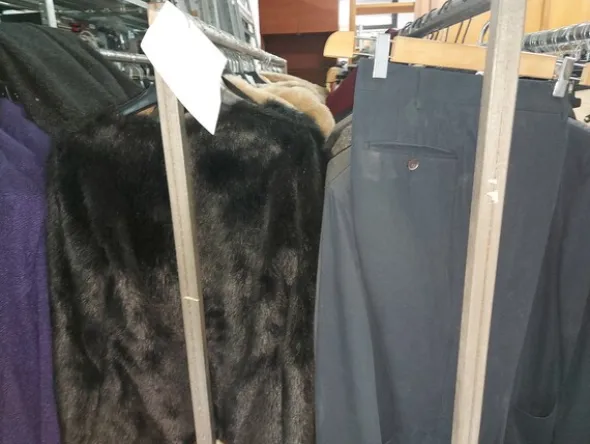 2#7660 Abbigliamento