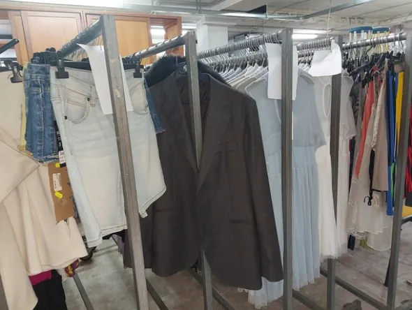 2#7660 Abbigliamento