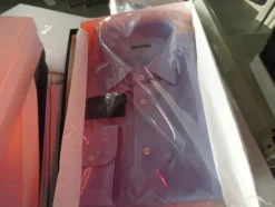 5#5425 Abbigliamento e arredi da negozio