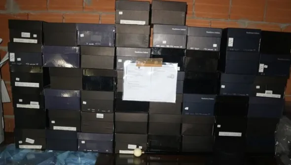 1#5236 Abbigliamento e attrezzature da ufficio