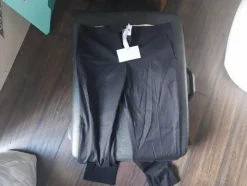 1#7906 Abbigliamento per donna e manichini