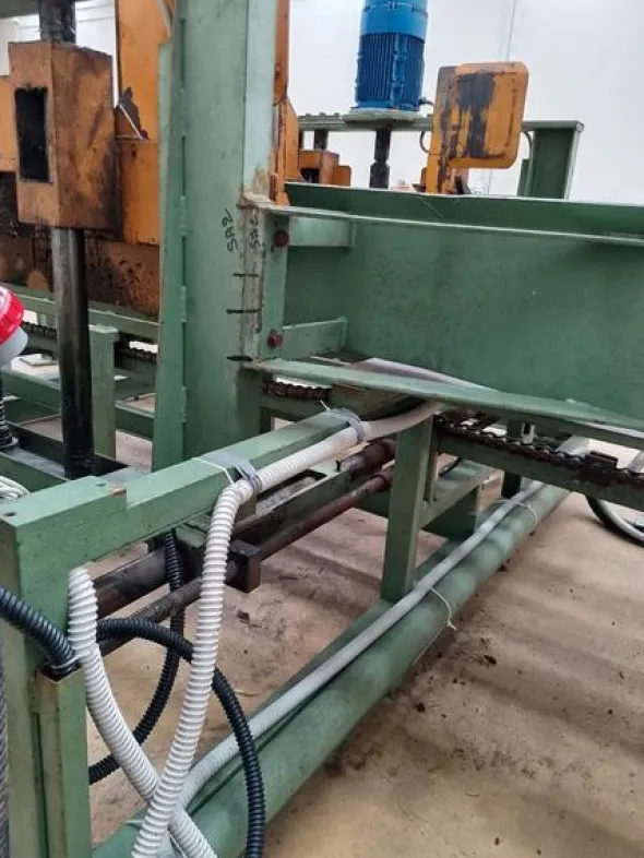 1#8665 Accatastatore automatico per pallet
