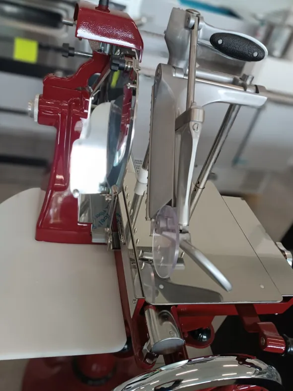 AFFETTATRICE A VOLANO SERIE LUSSO LAMA DA 300