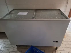 8#8242 Affettatrici Swedlinghaus e frigo