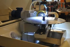 Affilatrice per lame circolari CNC 3000 B