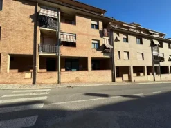 #23726 AFFITTO - Taverne d'Arbia Ufficio o commerciale
