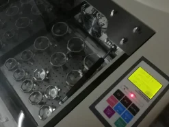Agitatore Incubatore da laboratorio BJPX 100B