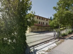 #12007 Albergo con bar-ristorante e terreni annessi