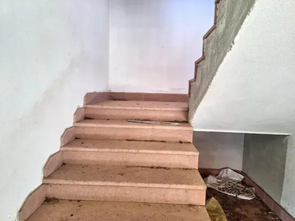 #25729 Albergo da riqualificare