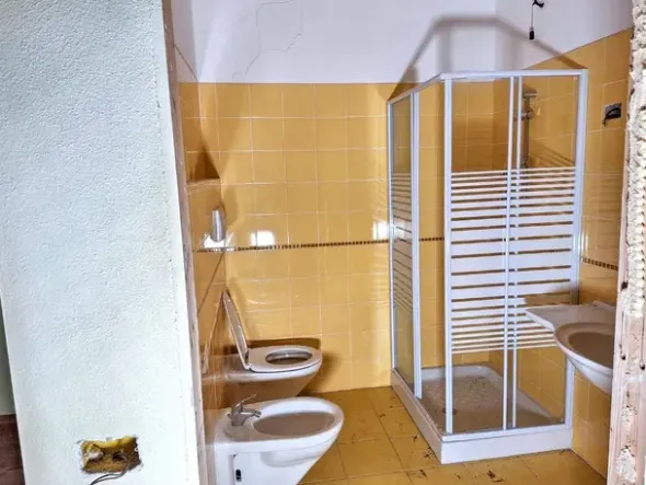 #25729 Albergo da riqualificare