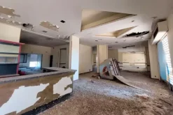 #14914 Albergo da ristrutturare e terreno sportivo