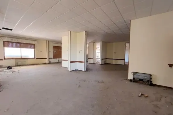 #14914 Albergo da ristrutturare e terreno sportivo