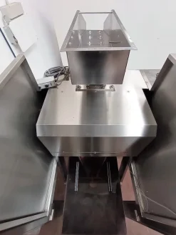 ALIMENTATORE VIBRANTE CON ELEVATORE (COD. PH-PR-ALI-97)