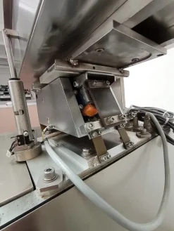 ALIMENTATORE VIBRANTE CON ELEVATORE (COD. PH-PR-ALI-97)