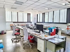 #2534002 Ampio complesso industriale a Jesi