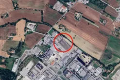 #2534002 Ampio complesso industriale a Jesi