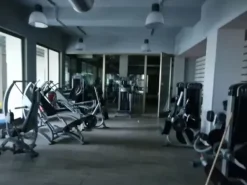 #2535015 Ampio locale uso palestra
