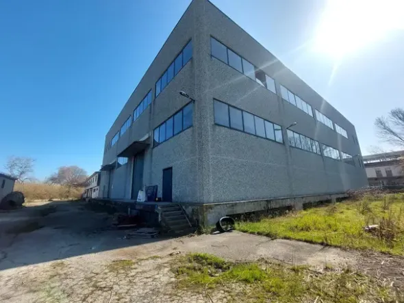 #26059 Ampio opificio in vendita a Giulianova