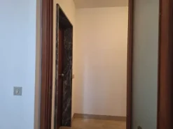 #2638530 Ampio ufficio con cantina e parcheggi di pertinenza