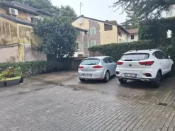 #2638530 Ampio ufficio con cantina e parcheggi di pertinenza