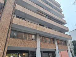 #2638530 Ampio ufficio con cantina e parcheggi di pertinenza