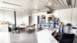#23582 Ampio ufficio con posti auto e depositi