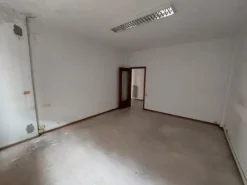 #2638352 Ampio ufficio in edificio residenziale