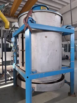 1998 AMUT CENTRIFUGAL DRYER