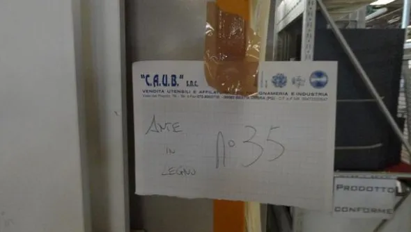 35#2759 Ante in legno