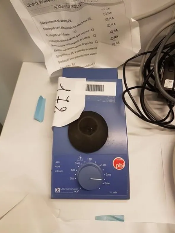 101#2288 Apparecchiature per laboratorio