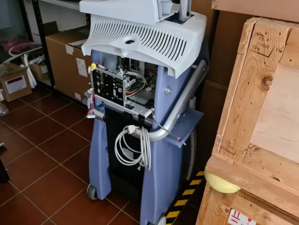 3#5465 Apparecchiature per medicina estetica