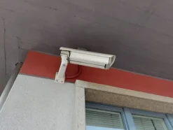 2#7637 Apparecchi di sicurezza e climatizzatore