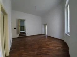#19782 Appartamento in centro storico, attualmente ufficio con possibilità di cambio d’uso in residenziale