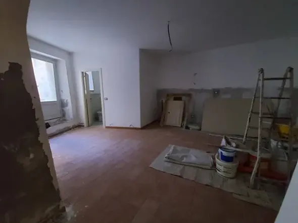 #19779 Appartamento in centro storico, attualmente ufficio con possibilità di cambio d’uso in residenziale