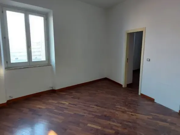 #19784 Appartamento in centro storico, attualmente ufficio con possibilità di cambio d’uso in residenziale