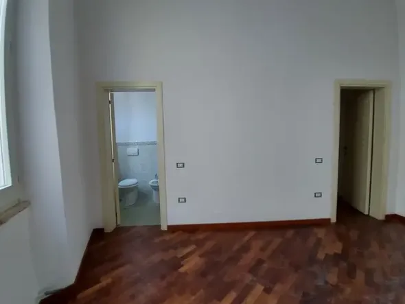 #19784 Appartamento in centro storico, attualmente ufficio con possibilità di cambio d’uso in residenziale
