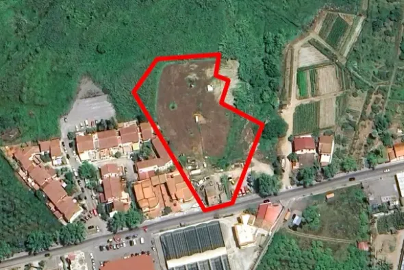 #2519021 Appezzamento di terreno e fabbricati rurali
