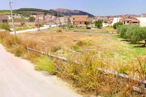#2638145 Appezzamento in fascia di rispetto stradale