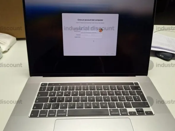 3#9095 Apple Macbook pro intel i7 mod. A2141 con scatola