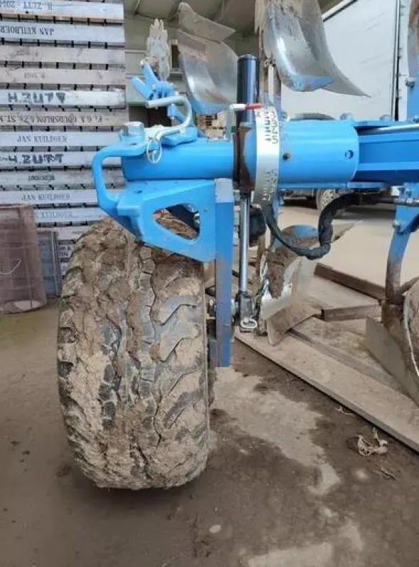 Aratro reversibile Lemken Juwel 8 MVT 4+1 L100