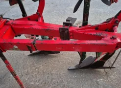 Aratro Vogel e Noot3 vomeri