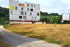#24078 Area edificabile di 1227 mq in zona residenziale