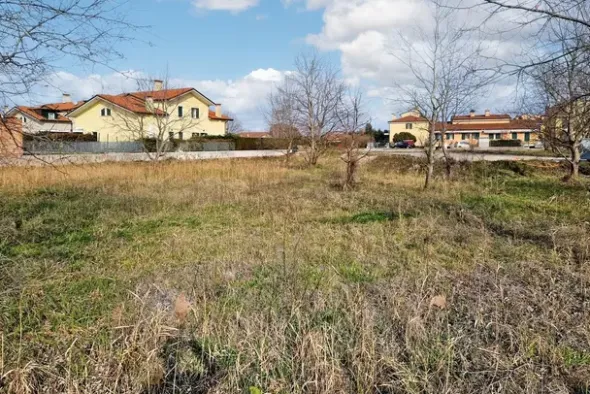 #20196 Area edificabile 918 mq in comparto residenziale
