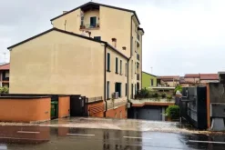 #23780 Area urbana adibita a giardino condominiale