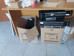 2#8257 Armadi server rack e componenti elettroniche