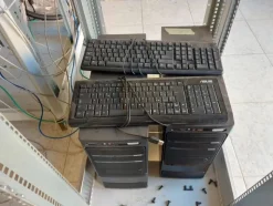 2#8257 Armadi server rack e componenti elettroniche