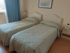 3#8402 Arredamento camere hotel