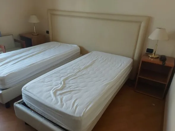 4#8402 Arredamento camere hotel